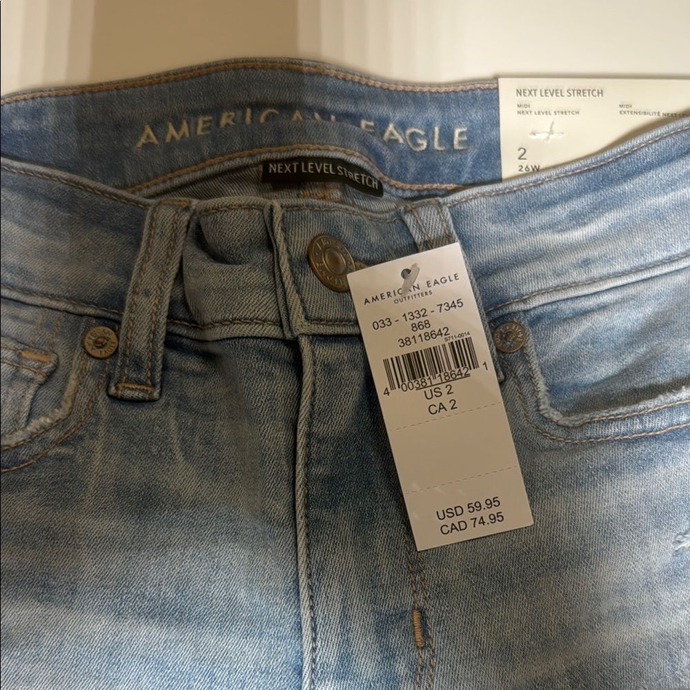 NWT American Eagle Low Rise Midi Shorts Size 2